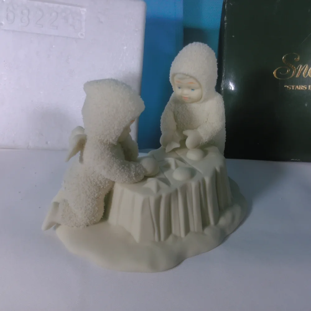 Snowbabies Figurine with Two Children - Picture 2 of 6